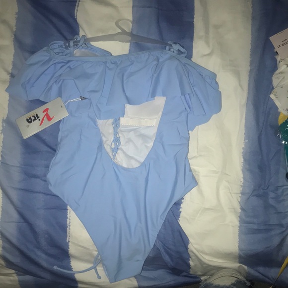 One piece; off the shoulder; Bathing suit - Picture 2 of 3